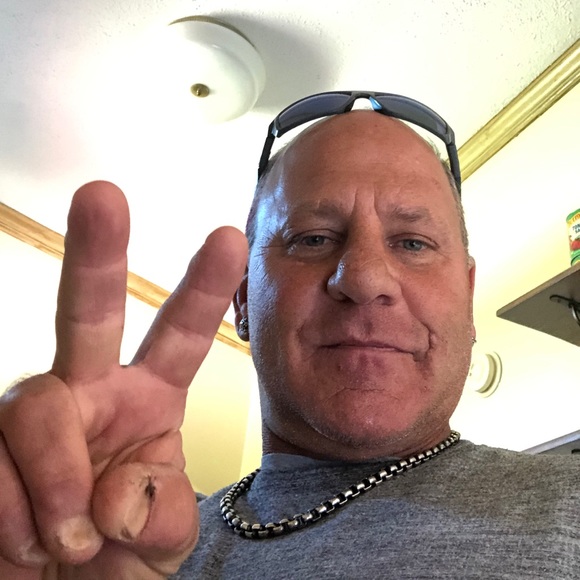 Meet your Posher, Vincent - Picture 1 of 1